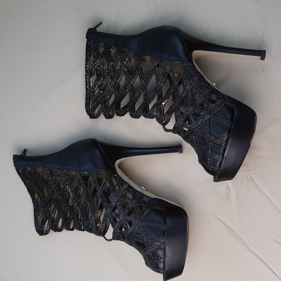 BEBE HEELS EXOTIC LEATHER - Picture 1 of 9